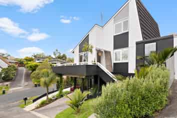 1/10 Pickwick Parade, Bucklands Beach