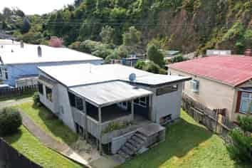 96 South Road, THE GLEN