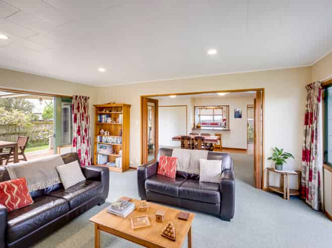 15 Southwark Avenue, Tamatea