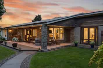 194 Racecourse Road, Sockburn