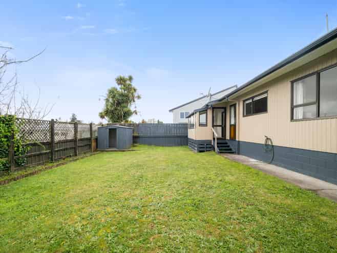 244B Sunset Road, Sunnybrook