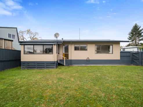 244B Sunset Road, Sunnybrook