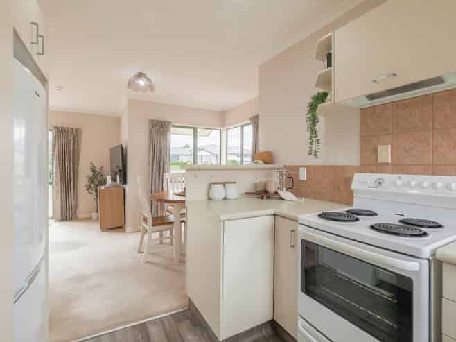 5 Royal Fern, Kelvin Grove
