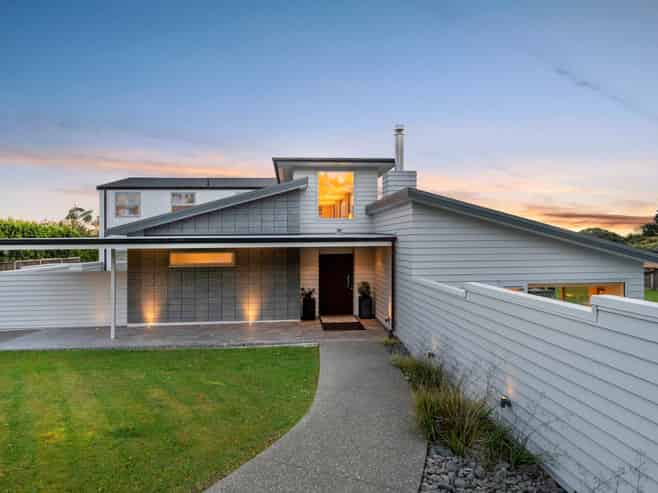 36 Oakford Park Crescent, Greenhithe