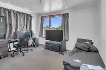 4 Oakdale Street, Avonhead