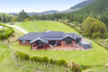 9 Petes Way, Lynmore