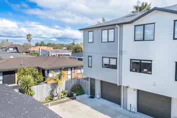 8/20 Charles Street, Papatoetoe