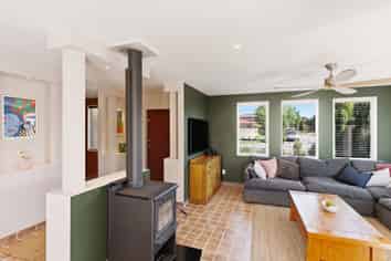 9 Mica Place, Northwood