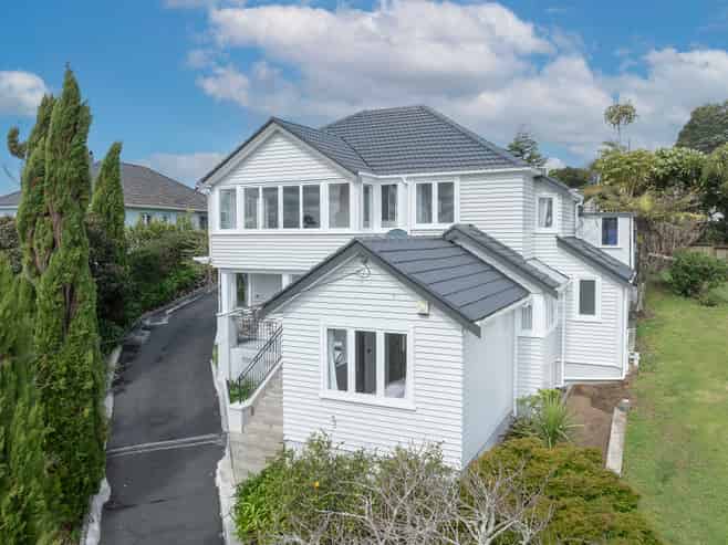 14 Dally Terrace, Three Kings