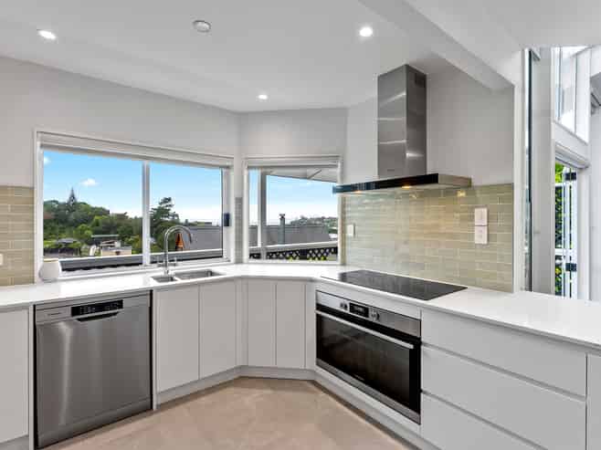 1/57A Woodlands Crescent, Browns Bay