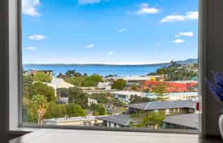 1/57A Woodlands Crescent, Browns Bay