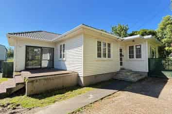22 Bollard Avenue, Mount Albert