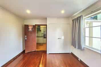 22 Bollard Avenue, Mount Albert