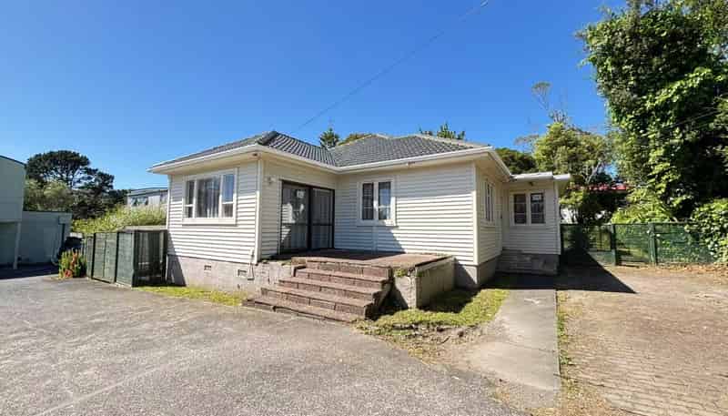 22 Bollard Avenue, Mount Albert