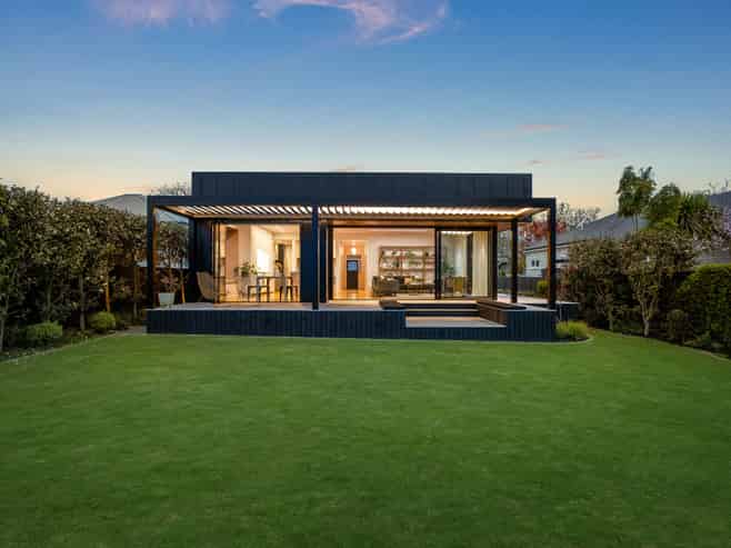 87 Gribblehirst Road, Sandringham