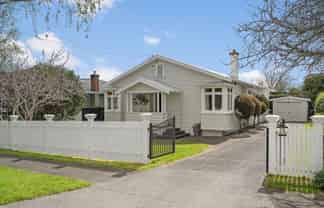 15 Harlston Road, Mount Albert