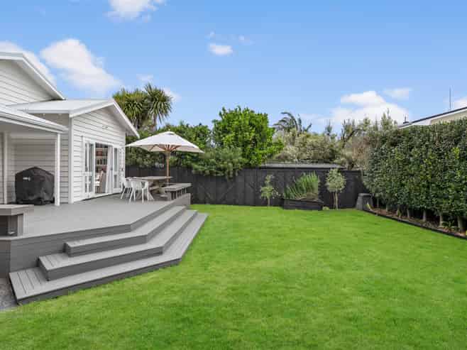15 Harlston Road, Mount Albert
