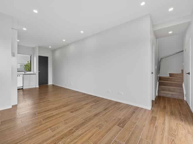 27 Arahopu Place, Papakura