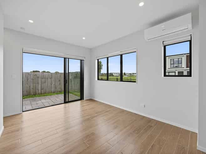 27 Arahopu Place, Papakura