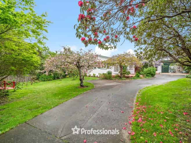 8 Willoughby Street, Woburn