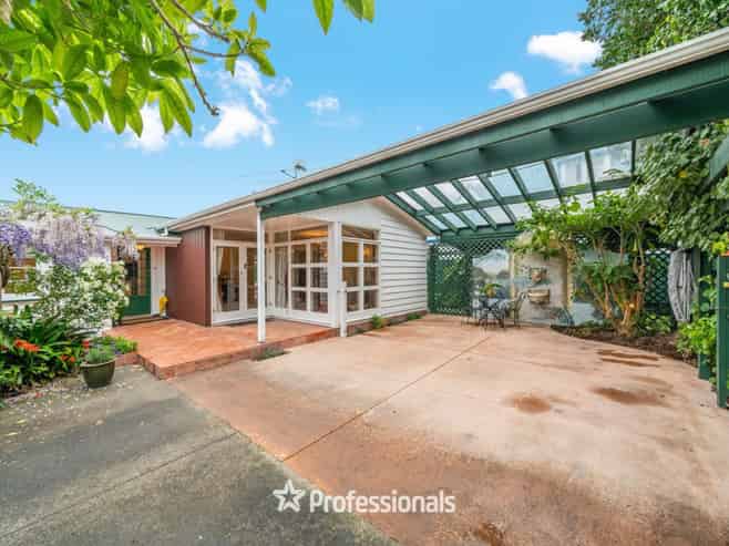 8 Willoughby Street, Woburn