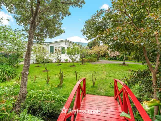8 Willoughby Street, Woburn