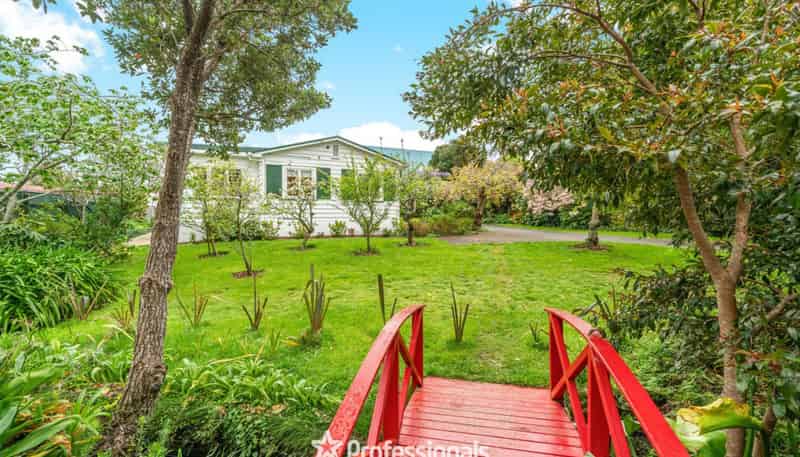 8 Willoughby Street, Woburn