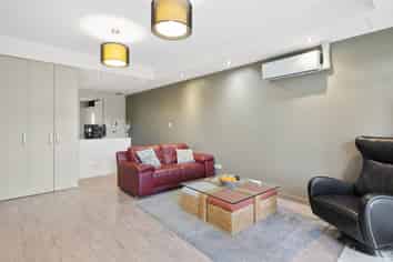 Unit 48/61A  North Road , North East Valley