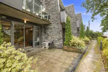 Unit 48/61A  North Road , North East Valley