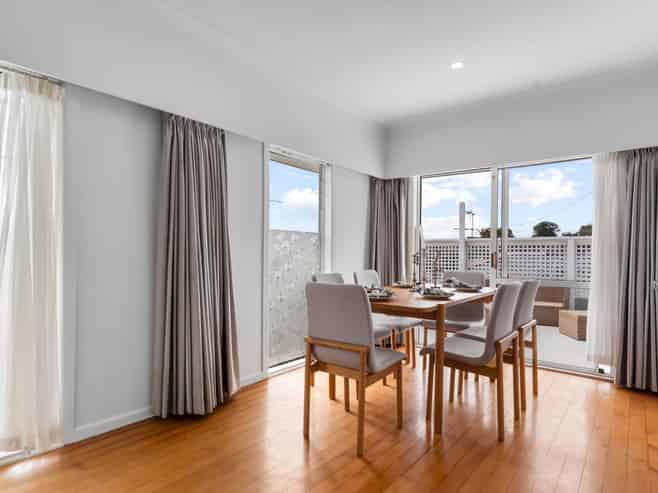 1/17 Norman Road, Takapuna