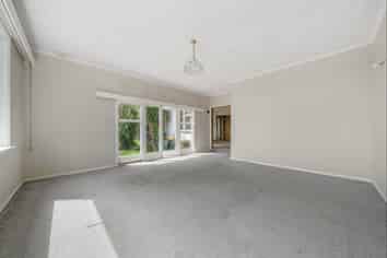 159 Tukapa Street, Westown