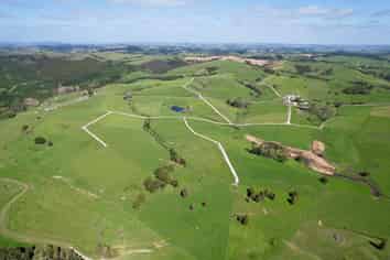 213 Lindquist Road, Ararua