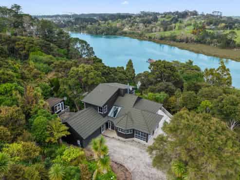 20C Poplar Road, Stanmore Bay