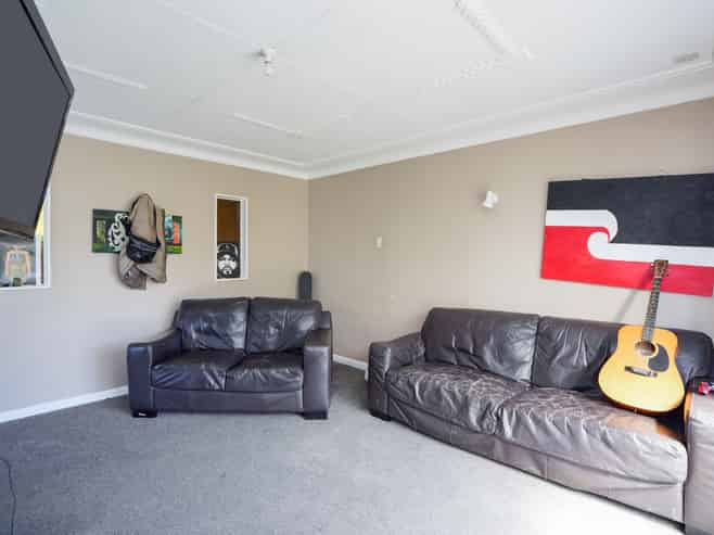 33 Stirrat Street, Kingswell