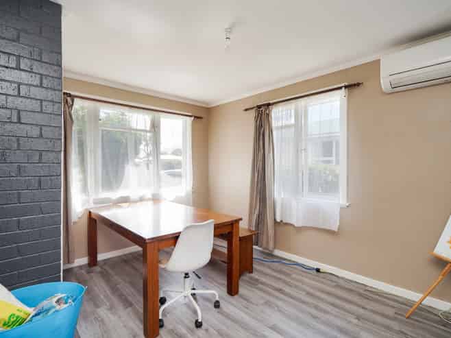 33 Stirrat Street, Kingswell