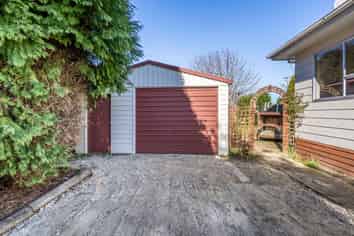 7 Watt Road, Otatara