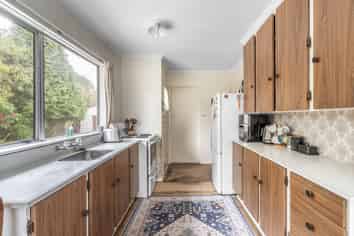 7 Watt Road, Otatara