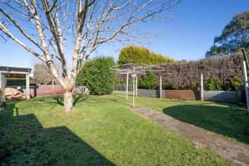 7 Watt Road, Otatara