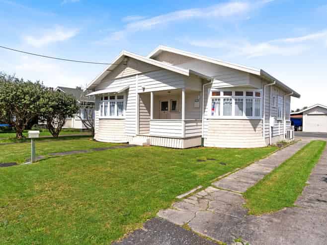14 Donald Street, Regent