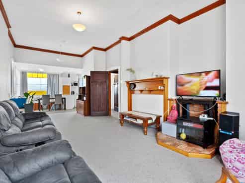 14 Donald Street, Regent