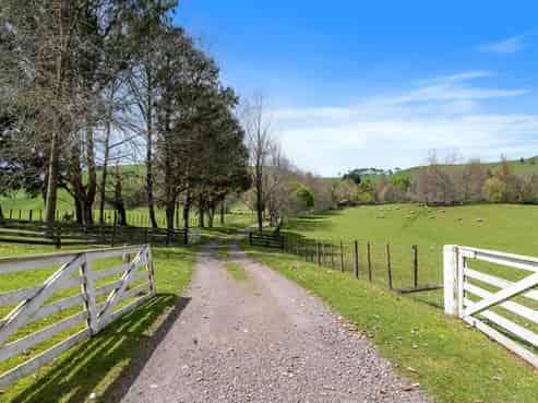 101 Te Weta Road, Waikite Valley