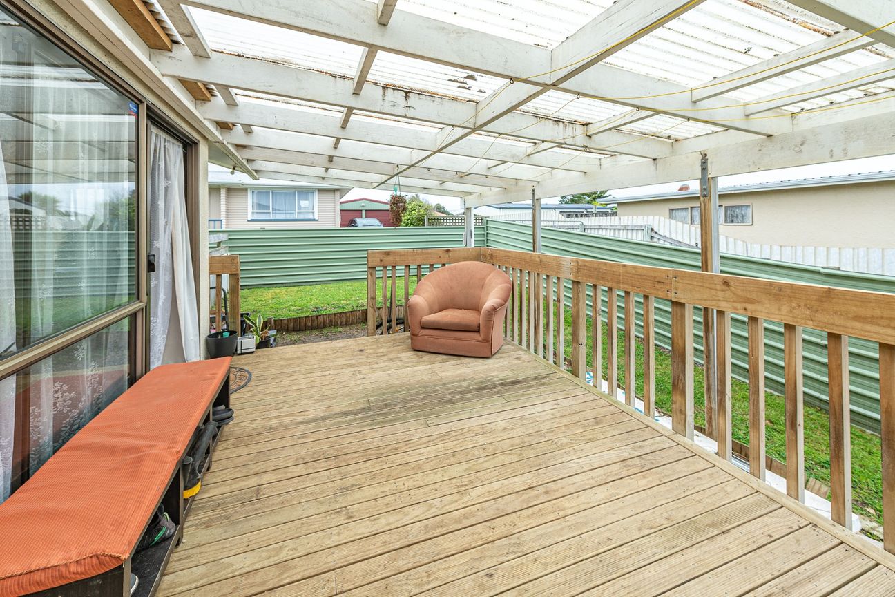 Invest or nest in Castlecliff – pohled 2