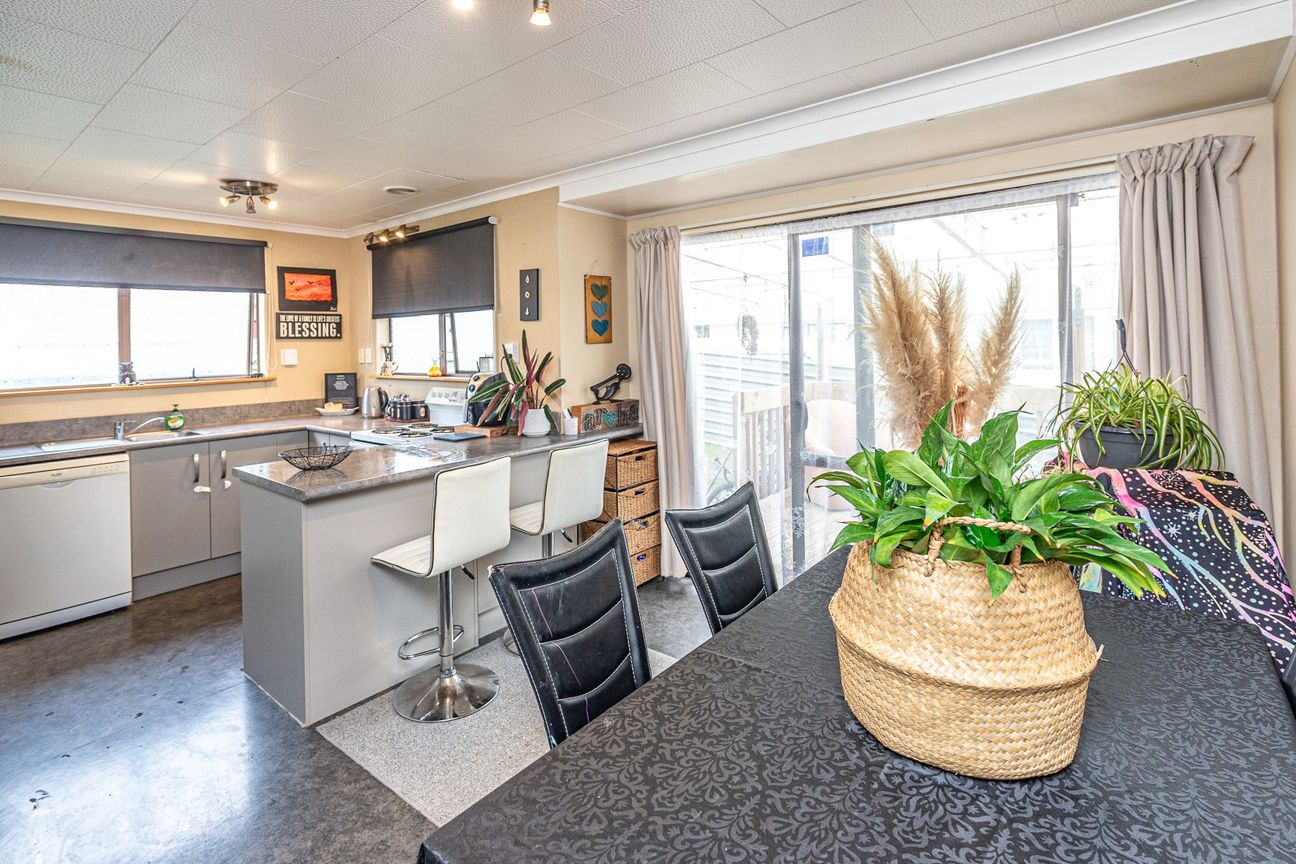 Invest or nest in Castlecliff – pohled 3