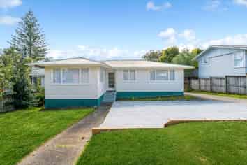 37 Chorley Avenue, Massey