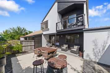 3/129 Clarence Street, Riccarton