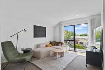 3/129 Clarence Street, Riccarton