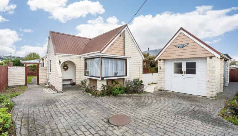50B Hargest Crescent, Saint Kilda