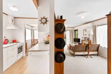 50B Hargest Crescent, Saint Kilda