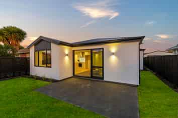 1/10 Farquhars Road, Redwood