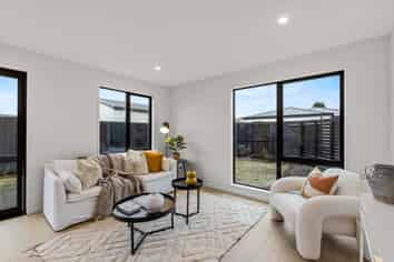 2/10 Farquhars Road, Redwood